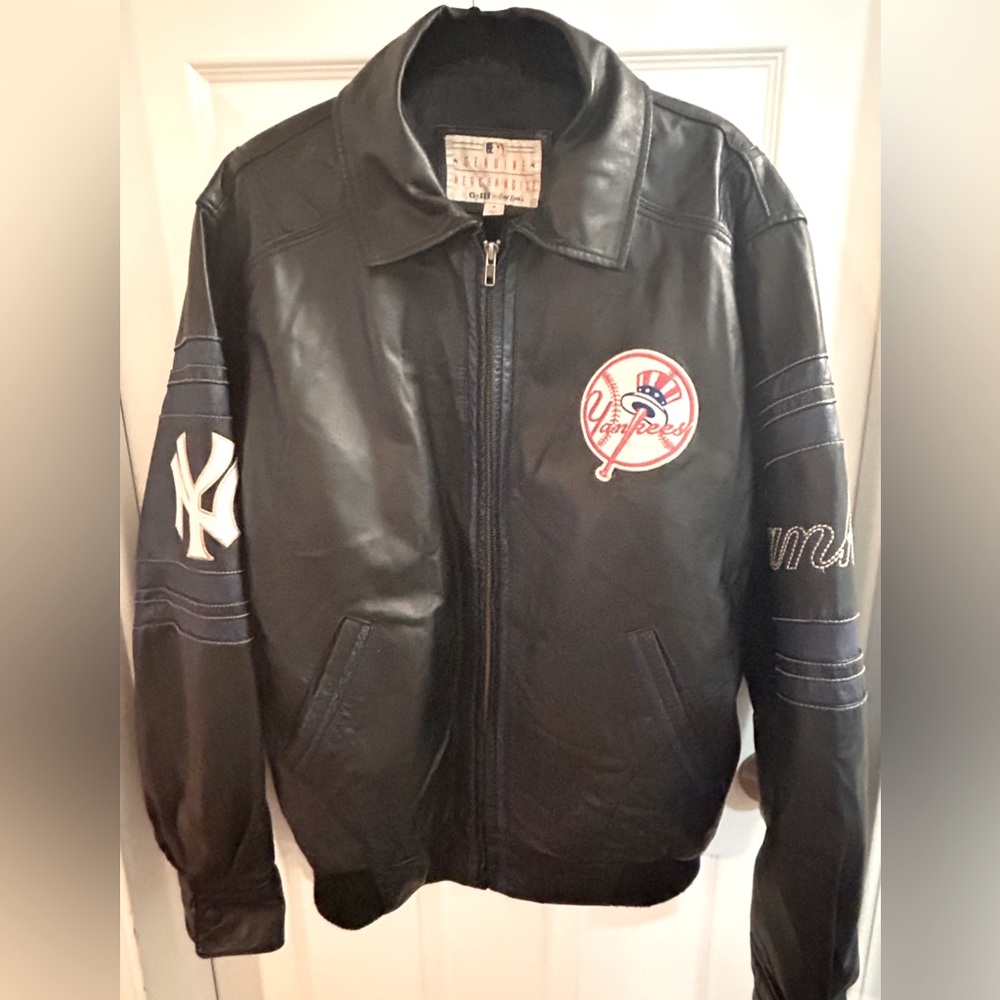 Vintage New York Yankees G-III by Carl Banks Genuine Leather Jacket